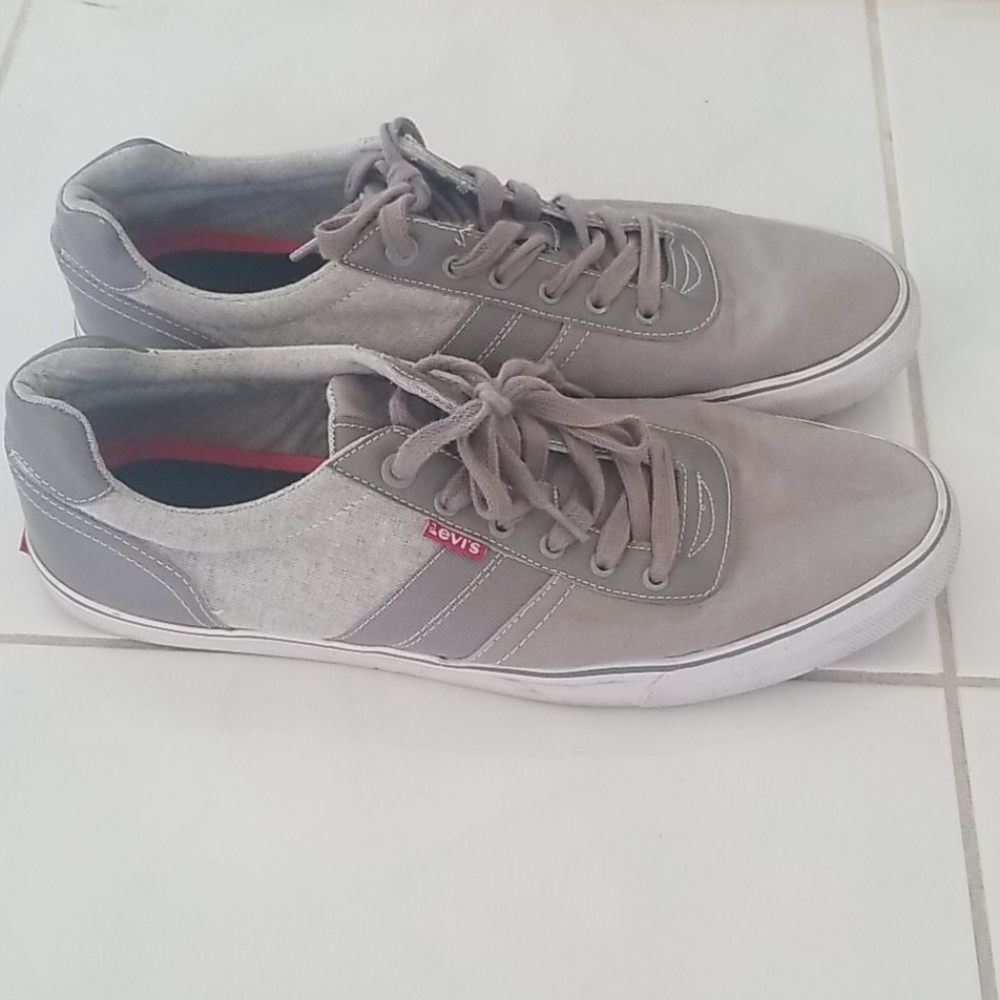 Levi's men's sneakers, sz 13